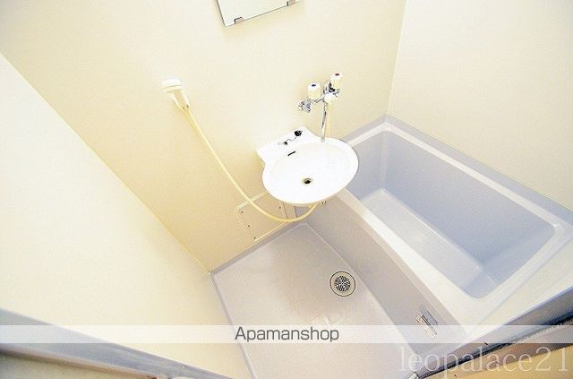 レオパレステルサの内装写真