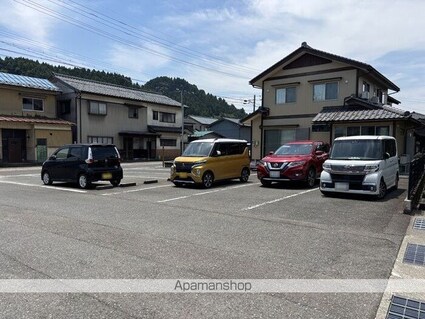 ラポール　Ａ[1LDK/45.67m2]の駐車場