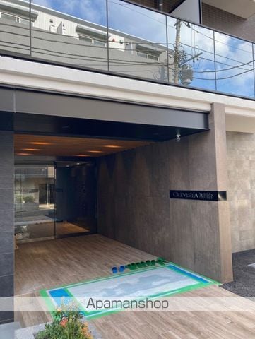 クレヴィスタ氷川台の玄関写真