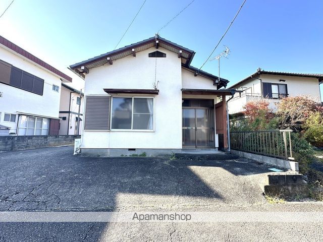 根本アパートの外観写真