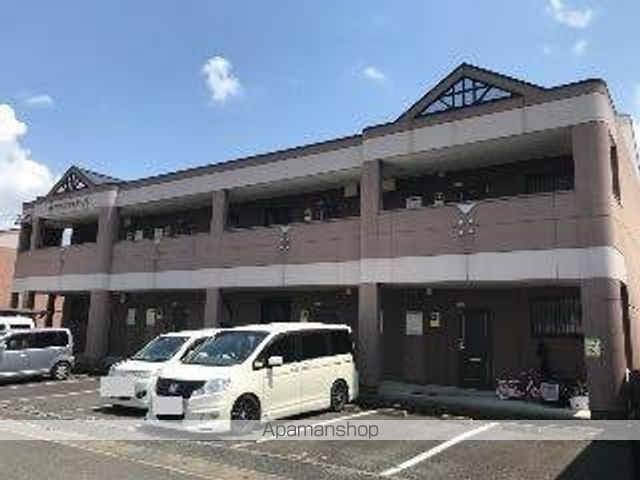 岐阜市岩田東のアパートの外観1