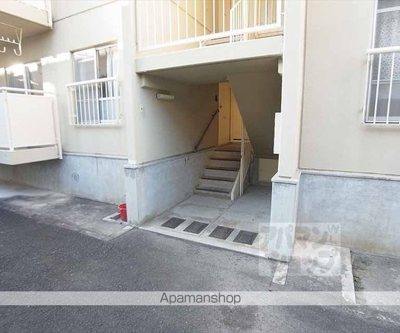 日農ハイツの玄関写真
