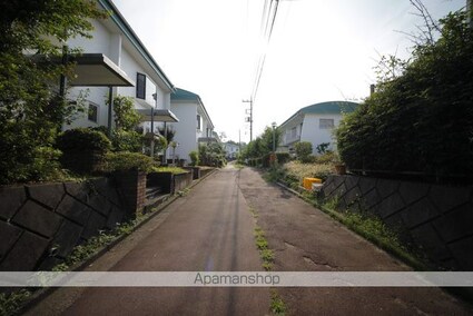 京王ガーデン平山[3LDK/68.04m2]の共用部2