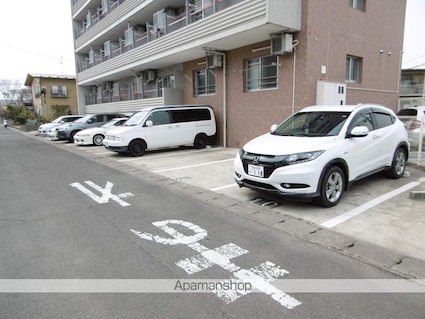 サンライト・１２[1K/23.8m2]の駐車場