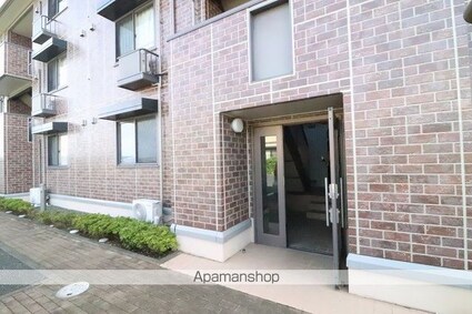リビングタウン三ッ木　Ｃ[2LDK/56.13m2]のエントランス1