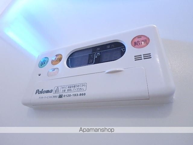 ロイヤルガーデン Iの内装写真