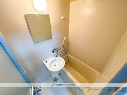 ＡＱＵＡＭＡＲＩＮＥ　ＵＭ[1K/21.42m2]のバス