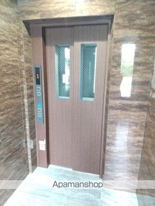 東京都中野区弥生町５丁目[1LDK/44.74m2]の共用部1