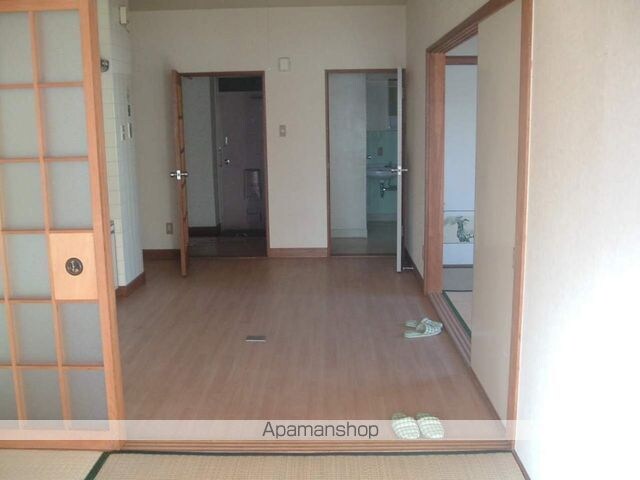 ＥＲＥＡ伏虎[3DK/57.62m2]のリビング・居間