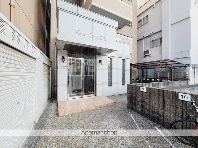 グランカーサ三篠の玄関写真