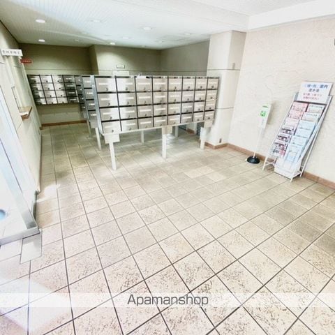 シャルマンコーポ草津の玄関写真