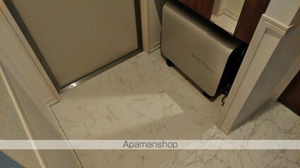 コアロードＶＩＩＩ[2LDK/63.03m2]の玄関