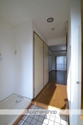 メルクマール宇品[1R/19.68m2]の玄関