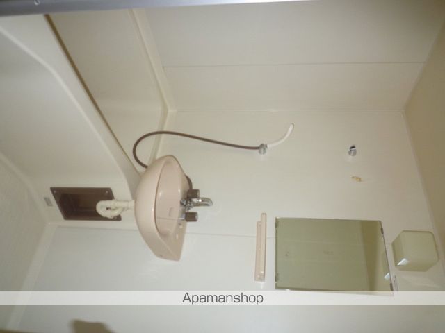 レヴール綾田A棟の内装写真