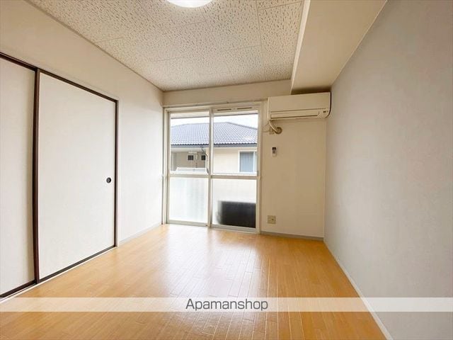 楠小路 A棟の内装写真