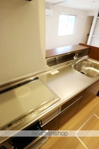 クレストフォーチュン Bの内装写真
