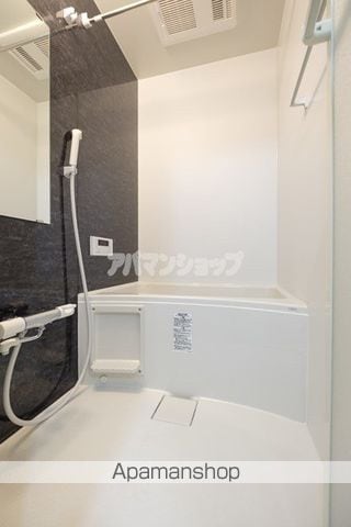 プラウドシャトー若葉の内装写真