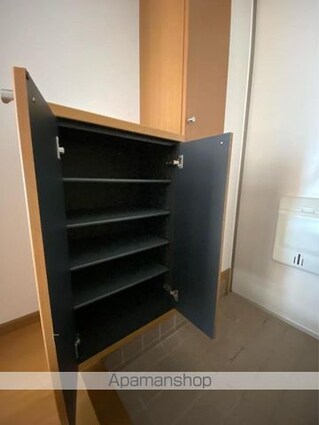 裕ハイツ　Ⅱ[2LDK/55.58m2]の内装2