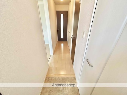 ファミーユ旭ヶ丘Ⅱ[1LDK/46.61m2]の玄関