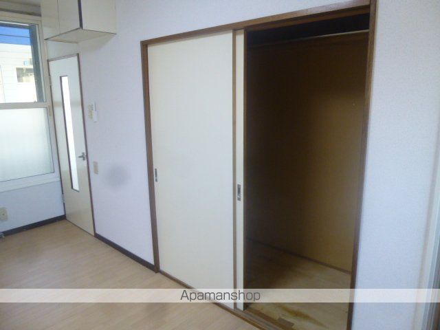 レジデンス平岡の内装写真