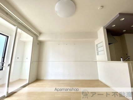 シャルマンⅢ[1R/32.43m2]のリビング・居間