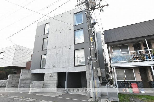 ラフレーズ学園前の外観写真