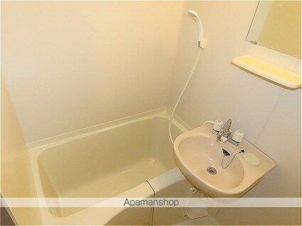 レオパレスクレスセント[1K/23.61m2]のバス