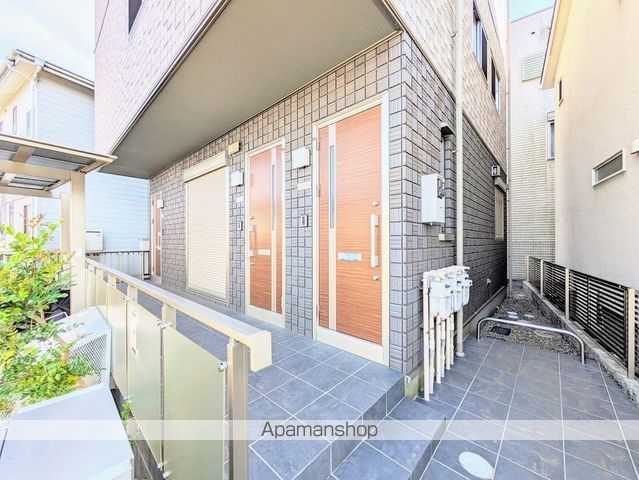 総武本線 船橋駅 徒歩9分 3階建 築9年の玄関写真