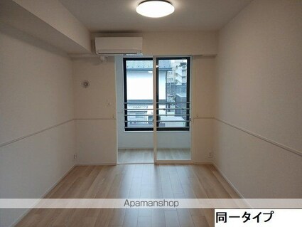 エムズ　グリューエン[2LDK/63.03m2]のリビング・居間1