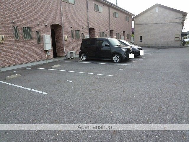 メゾネット椿 南棟の外観写真