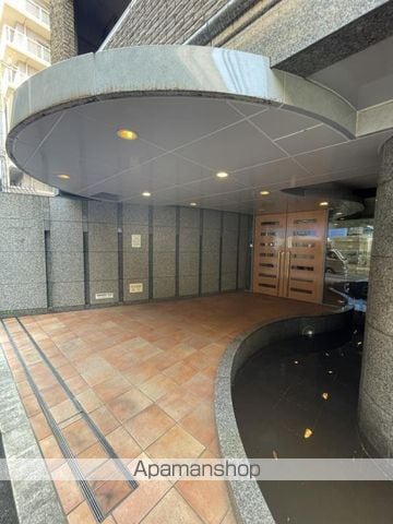 ESTEMCOURT梅田東AQUAPALACEの玄関写真