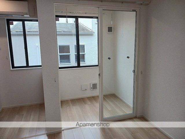 エターナル ヴィレッジIIIの内装写真