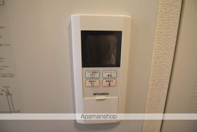 ミールズ江坂の内装写真