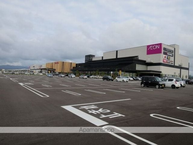 ＩＲいしかわ鉄道 小松駅 バス乗車時間：15分 最寄りバス停で下車 徒歩5分 2階建 築4年の周辺写真