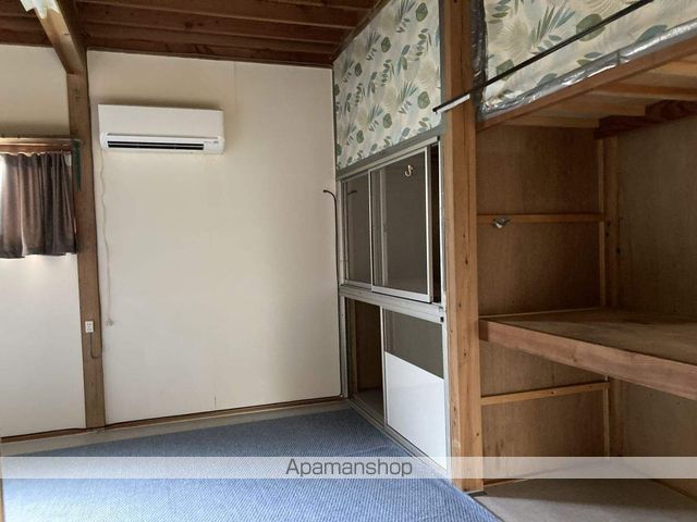 事務所兼一戸建の内装写真
