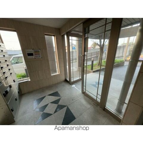 レジデンス新川の玄関写真