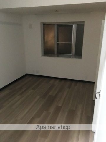 白鷹松下町マンションの内装写真