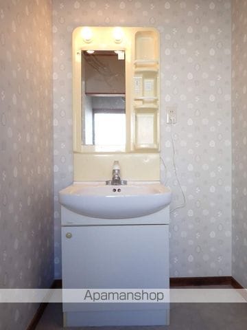 朝日町東1丁目 賃貸住宅の内装写真