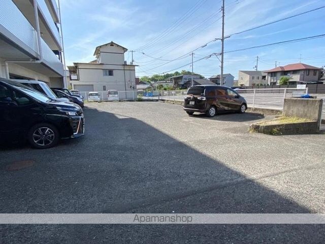香川県高松市香西南町[3LDK/60.8m2]の共用部3