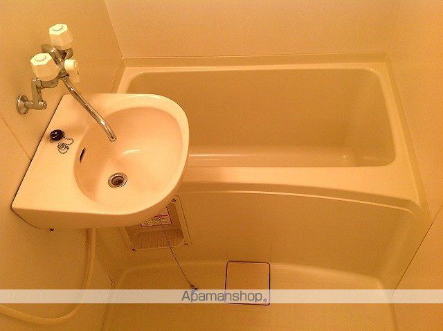 レオパレスKANBEの内装写真