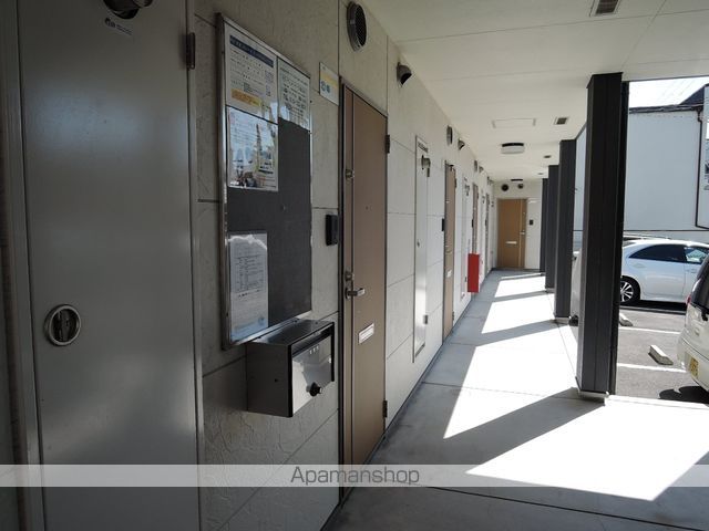 南海電鉄南海本線 忠岡駅 徒歩7分 2階建 築17年の玄関写真