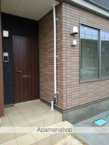 ボヌールメゾンAの玄関写真