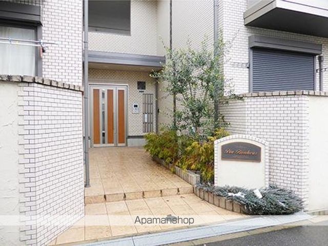 PIN BONHEURの玄関写真