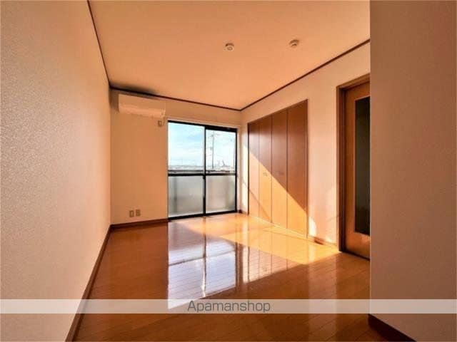 フォーシーズン玉里 Bの内装写真
