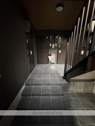 アメニティコートの玄関写真