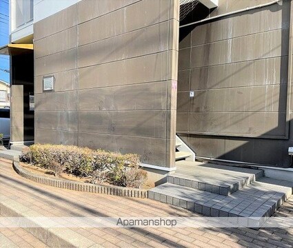 レオパレスイーストハイツ[1K/20.28m2]のエントランス