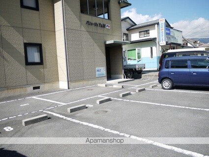 バリュージュＹ＆Ｍ[2DK/44.33m2]の駐車場2