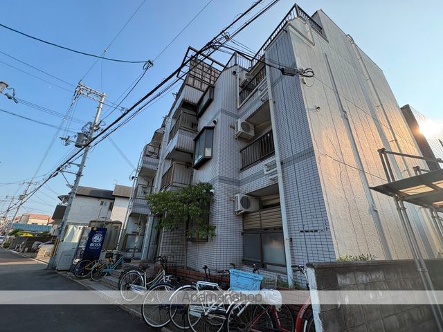 下木田マンションの外観写真