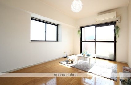 ロイヤルヒルズガーデン[1R/22.8m2]のリビング・居間