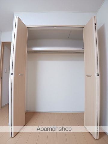 苫小牧市 2階建 築16年の内装写真